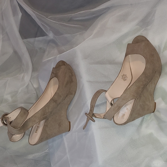 NINE WEST WEDGE STRAP AROUND THE ANKEL, GU - Picture 2 of 4